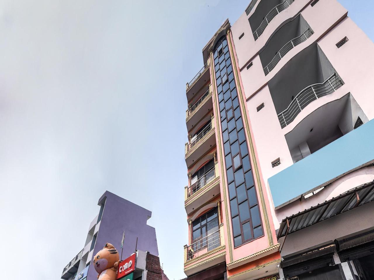 Oyo Nitin Palace Near Mohan Estate Metro Station New Delhi